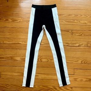 BCBG B&W Color Block Pant Legging